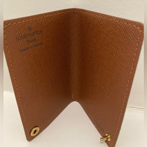 Louis Vuitton Monogram Card Holder - Picture 5 of 15